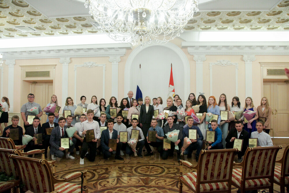 «Ступень к успеху»: в Челябинске отметили лучших студентов СПО